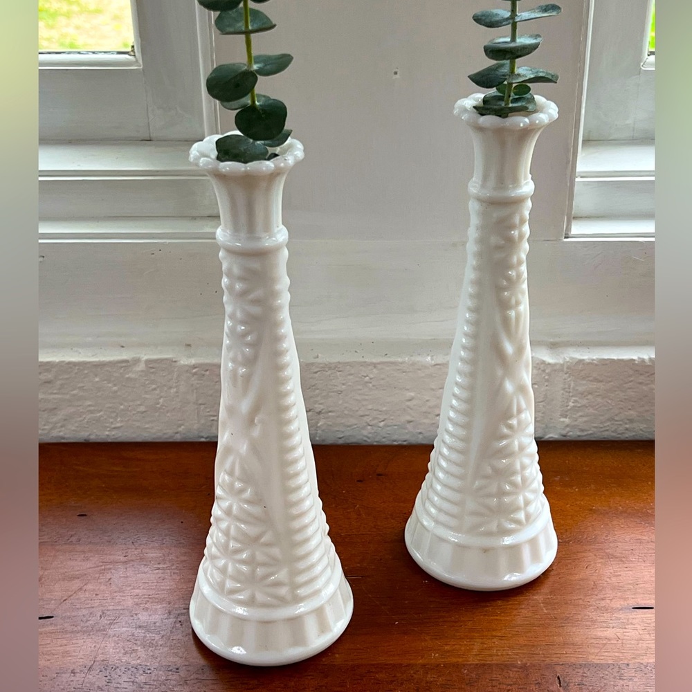 Pair of Anchor Hocking Stars & Bars Milk Glass Vases ( 9" Bud Vases)